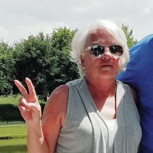 Meet your Posher, Phyllis